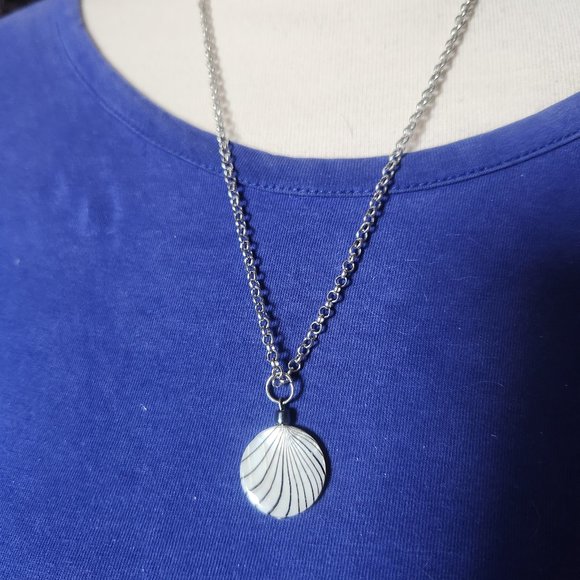 22" Silver Tone Zebra Print Glass Pendant Necklace NWT Tony Alexander Jewelry - Picture 1 of 3